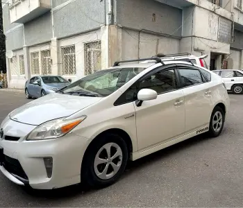 ფოტო 4 TOYOTA Prius 2013 thumb
