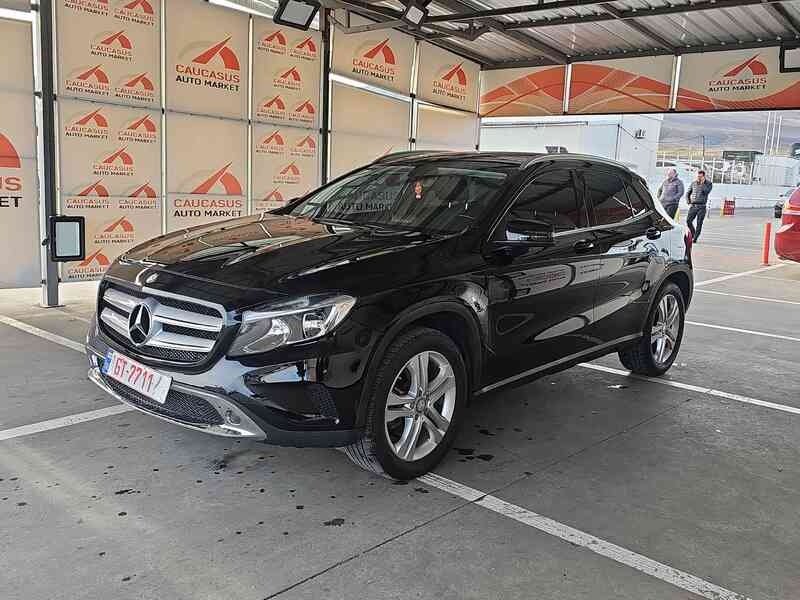 ფოტო 1 Mercedes-Benz GLA-Class 2015