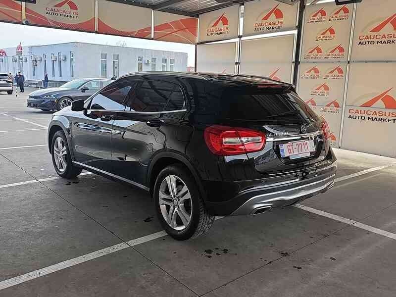 ფოტო 4 Mercedes-Benz GLA-Class 2015