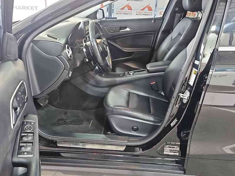 ფოტო 6 Mercedes-Benz GLA-Class 2015