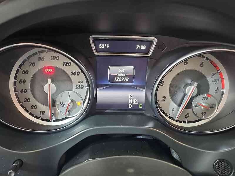 ფოტო 8 Mercedes-Benz GLA-Class 2015