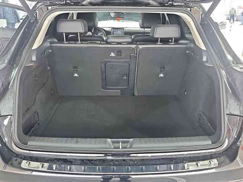 ფოტო 9 Mercedes-Benz GLA-Class 2015