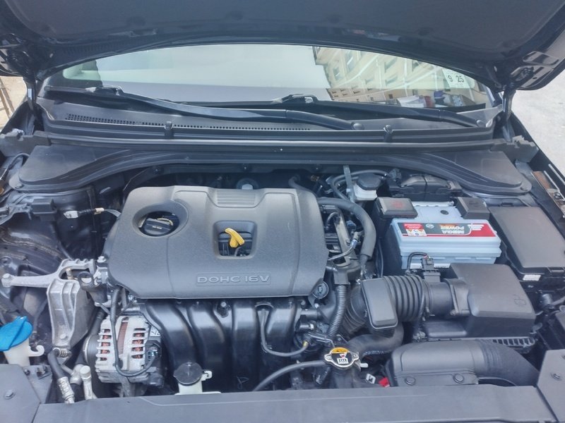 ფოტო 3 HYUNDAI Elantra 2020