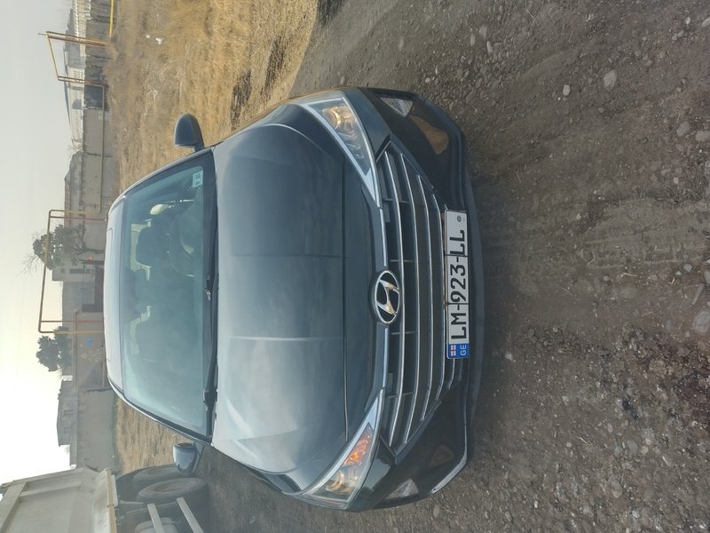 ფოტო 10 HYUNDAI Elantra 2020