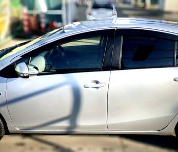 ფოტო 1 TOYOTA Aqua 2012 thumb