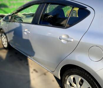 ფოტო 2 TOYOTA Aqua 2012 thumb