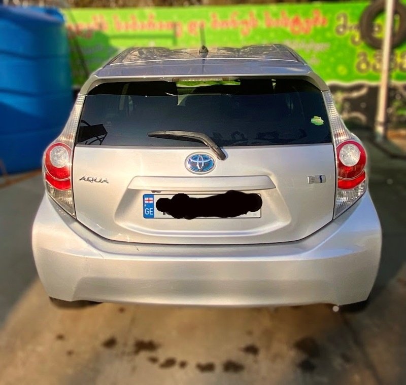 ფოტო 4 TOYOTA Aqua 2012