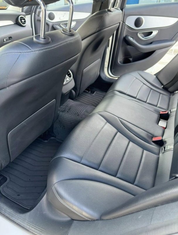 ფოტო 4 Mercedes-Benz C-Class 2015