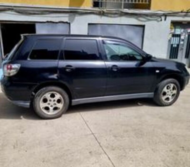 ფოტო 4 MITSUBISHI Airtrek 2002