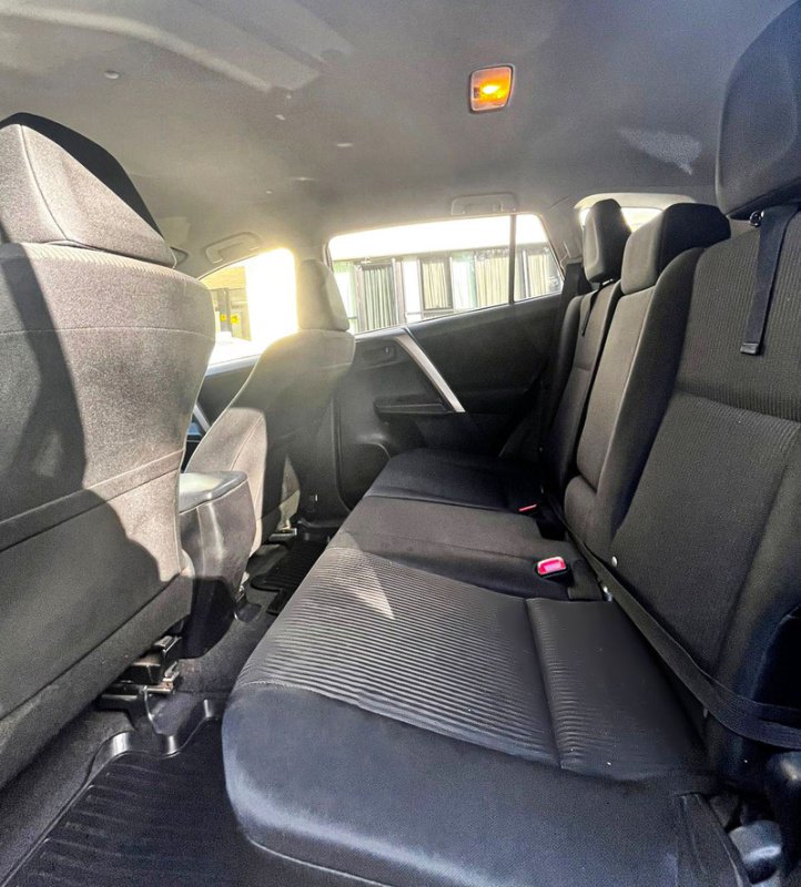 ფოტო 10 TOYOTA RAV4 2014