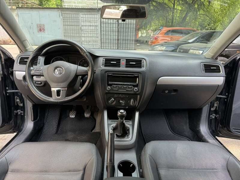 ფოტო 2 VOLKSWAGEN Jetta 2012