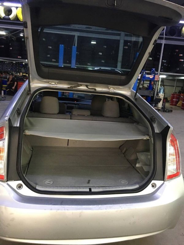 ფოტო 6 TOYOTA Prius 2014