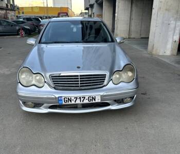 ფოტო 1 Mercedes-Benz C-Class 2005 thumb