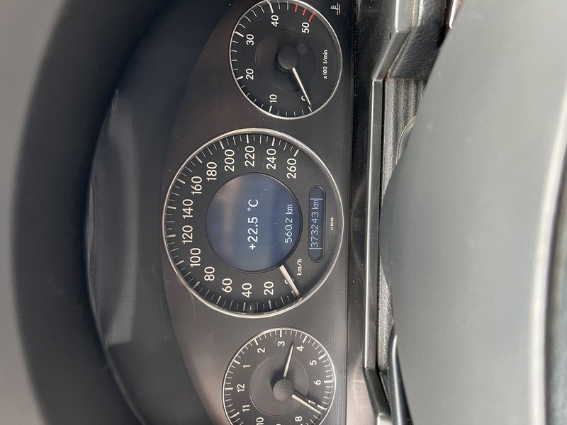 ფოტო 2 Mercedes-Benz E-Class 2002