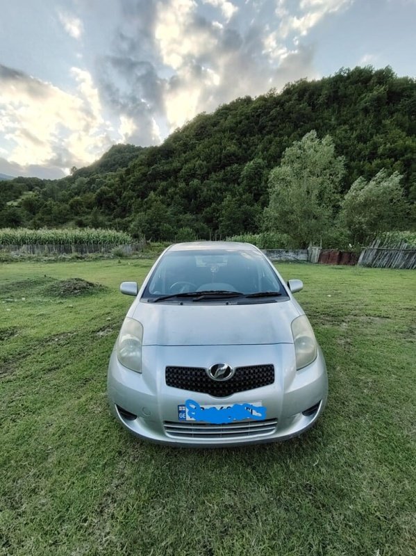 ფოტო 2 TOYOTA Vitz 2006