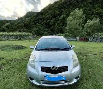 ფოტო 2 TOYOTA Vitz 2006 thumb