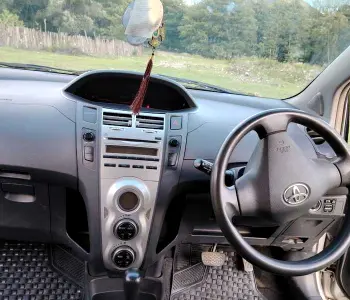 ფოტო 3 TOYOTA Vitz 2006 thumb