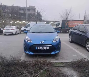 ფოტო 2 TOYOTA Aqua 2018 thumb