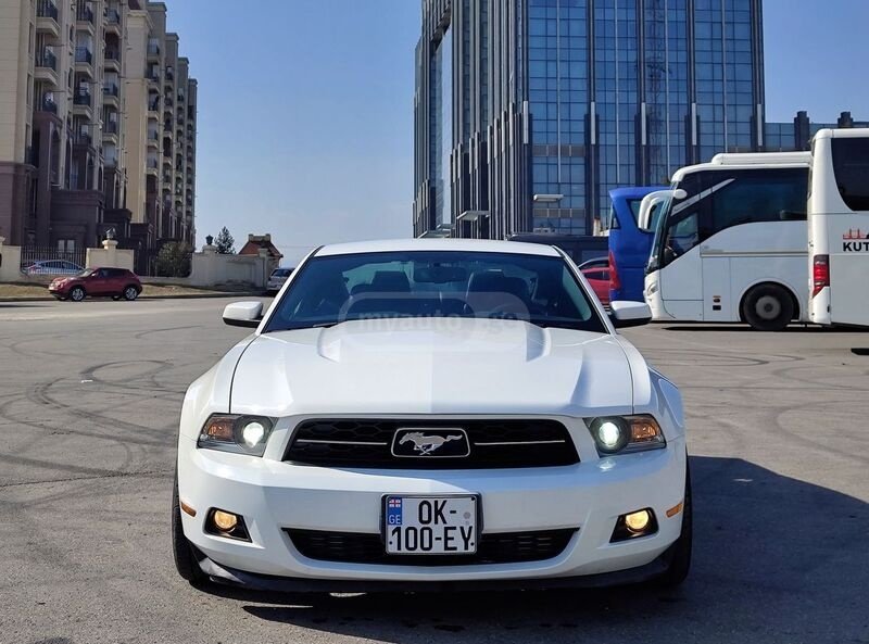 ფოტო 3 FORD Mustang 2012