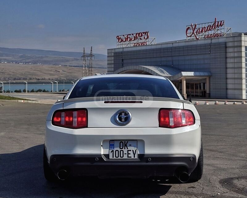 ფოტო 5 FORD Mustang 2012
