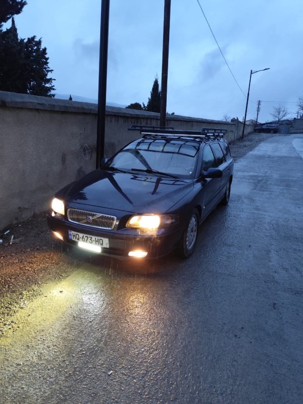 ფოტო 9 VOLVO V70 2001
