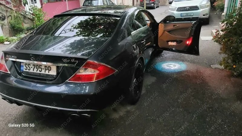 ფოტო 8 Mercedes-Benz CLS-Class 2006