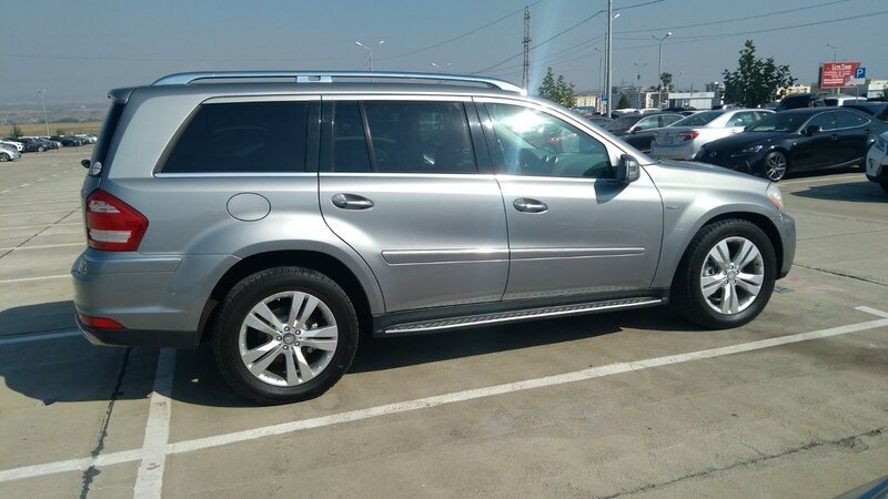 ფოტო 16 Mercedes-Benz GL-Class 2012