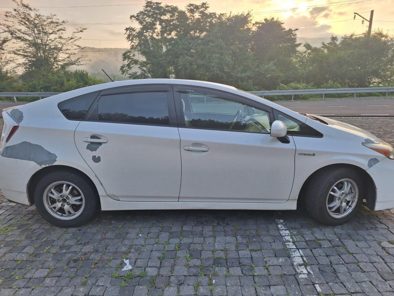 ფოტო 4 TOYOTA Prius 2010