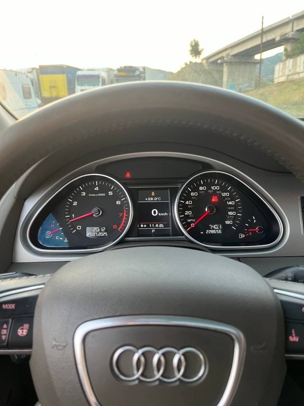 ფოტო 11 AUDI Q7 2014