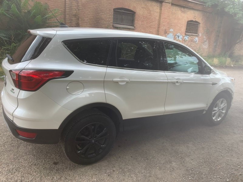 ფოტო 7 FORD Escape 2019