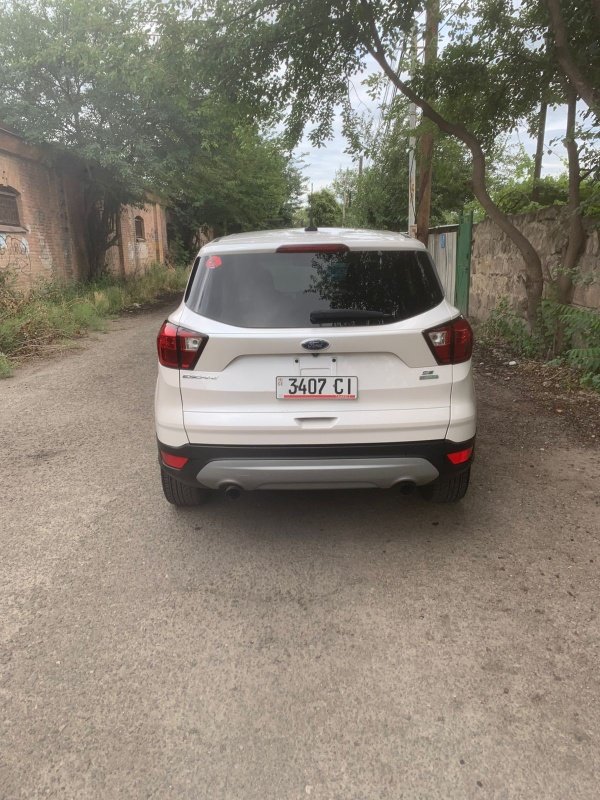 ფოტო 9 FORD Escape 2019