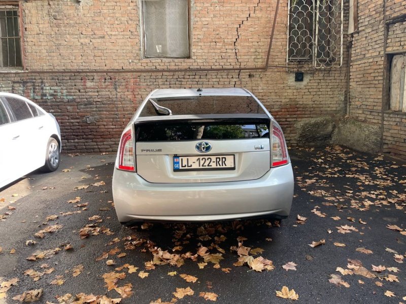 ფოტო 5 TOYOTA Prius 2012
