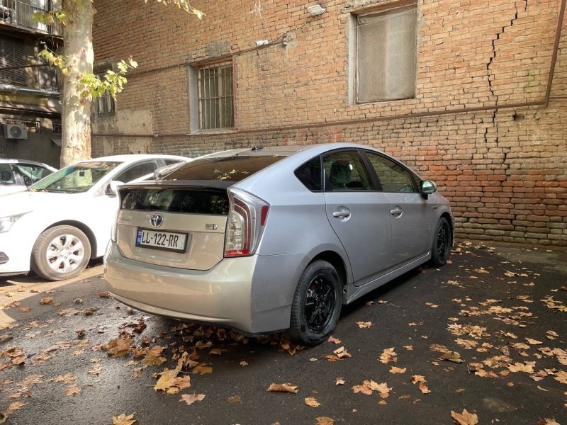ფოტო 7 TOYOTA Prius 2012