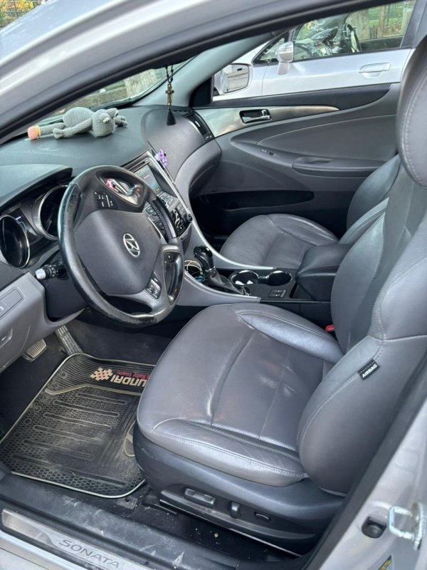 ფოტო 6 HYUNDAI Sonata 2012