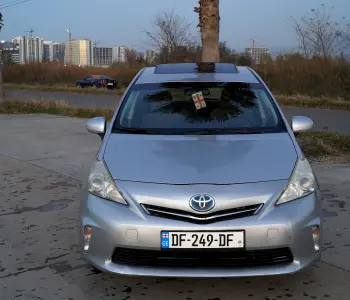 ფოტო 1 TOYOTA Prius 2012 thumb