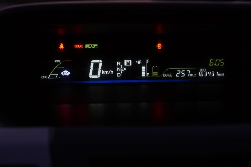 ფოტო 6 TOYOTA Prius 2012