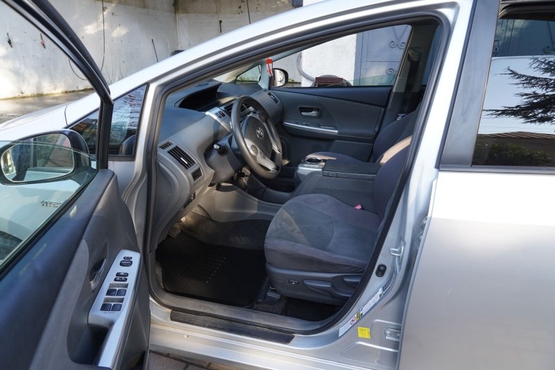 ფოტო 7 TOYOTA Prius 2012
