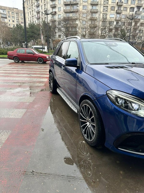 ფოტო 11 Mercedes-Benz GLE-Class 2017